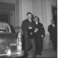 Antonio Giolitti appena sceso dall'automobile dava ...