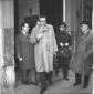 Lombardi, Santi e altre persone all'uscita dalla s ...
