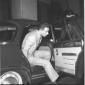 Giolitti ripreso mentre scende dall'automobile - t ...