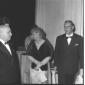 Fanfani sulla sinistra, Aldo Moro e la moglie al c ...