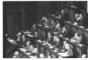 Inquadrati un gruppo di senatori durante la presen ...