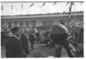 Il re thailandese Bhumibol Adulyadej all'aeroporto ...