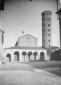 [Ravenna: il piazzale con la basilica di ...