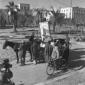 Un grande ritratto di Hitler e Mussolini viene car ...